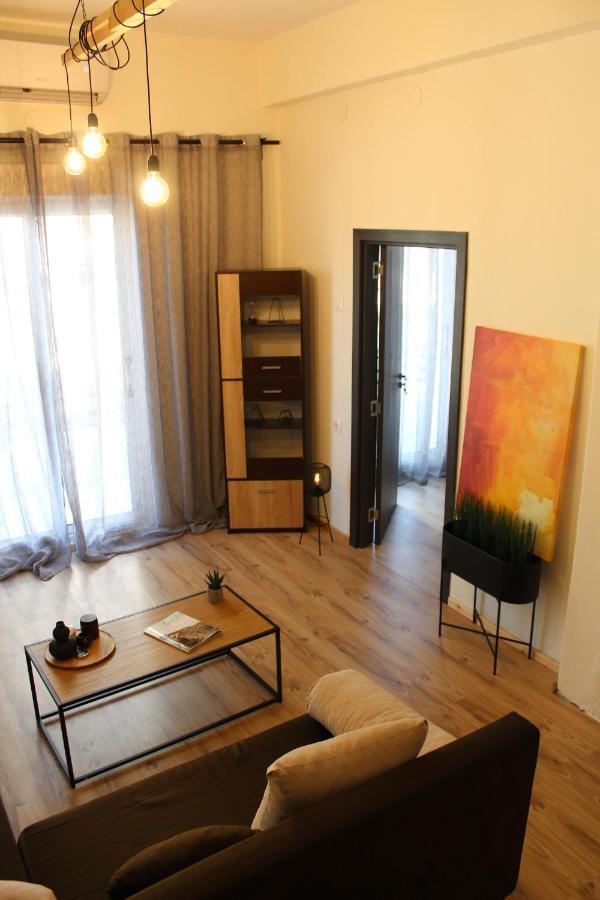 Apartment Charcoal Thirteen