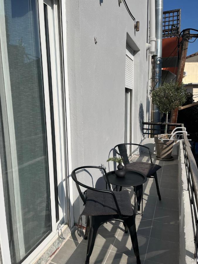 Charcoal Thirteen Kavala